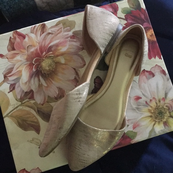 Flats - Picture 2 of 3